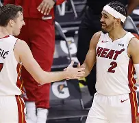 宝威体育平台-热火客场挑战雷霆，红黄军团心态稳定